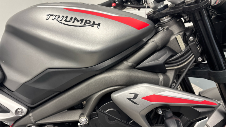 Triumph Street Triple R (20MY)